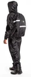 Conjunto Impermeável em Nylon Pantaneiro Tornado Preto com Refletivo Capuz  e Abertura para Mochila CA 42187/42186